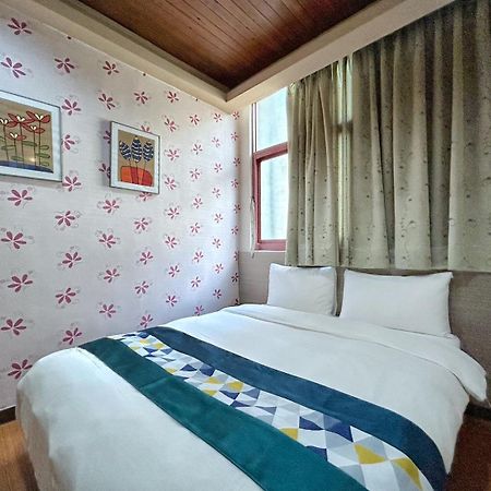 Fulong Hotel Чжунли Экстерьер фото