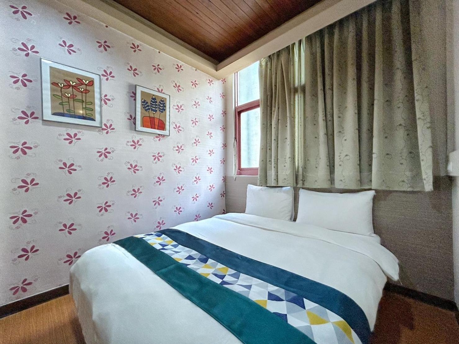 Fulong Hotel Чжунли Экстерьер фото