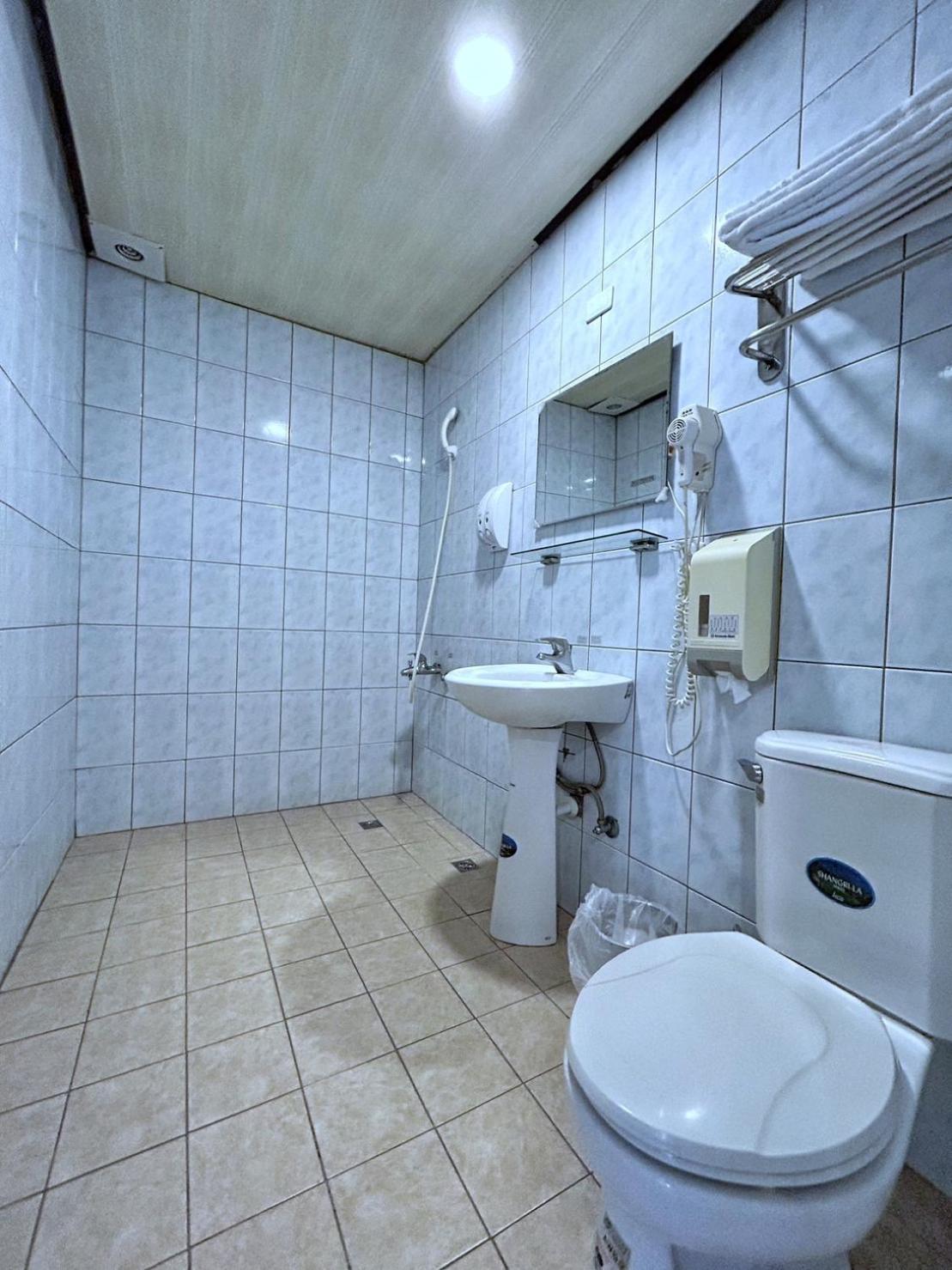 Fulong Hotel Чжунли Экстерьер фото